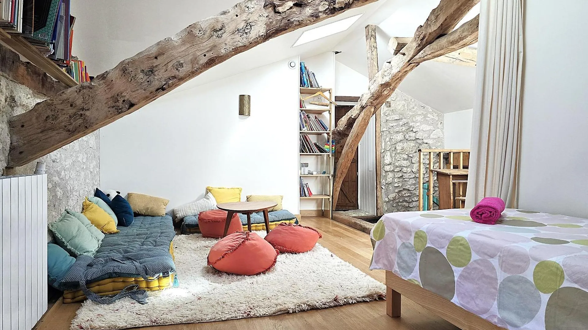 Magnifique Ferme Renovee Et Sa Piscine Ecologique - 15 Personnes - 7 Chambres Touffailles 0*,  Franciaország