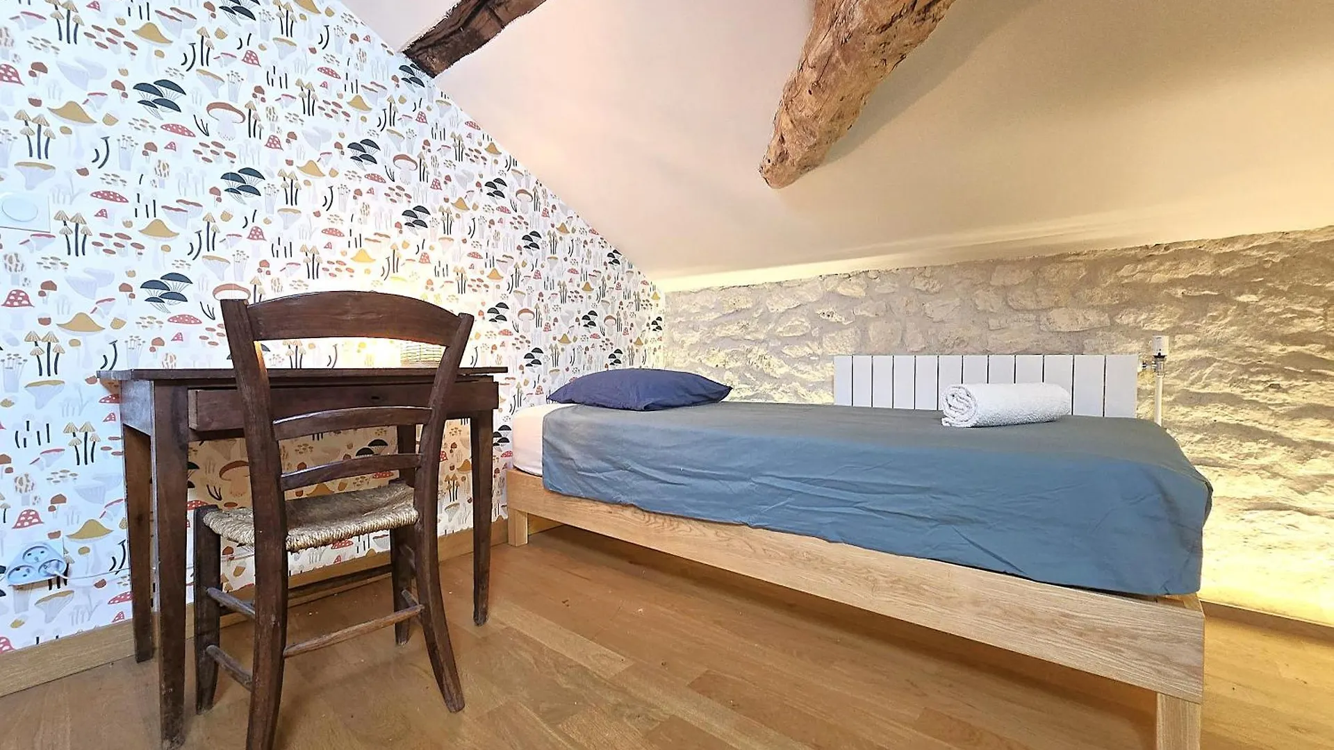 Nyaraló Magnifique Ferme Renovee Et Sa Piscine Ecologique - 15 Personnes - 7 Chambres Touffailles